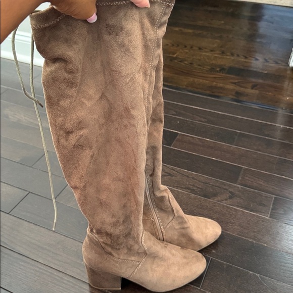 🔵 Fashion Nova Suede Knee-High Boots Size 9 - Picture 5 of 8